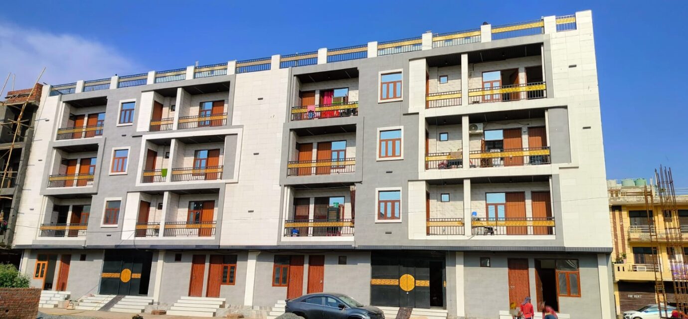 1 BHK Flat in DLF Ankur Vihar